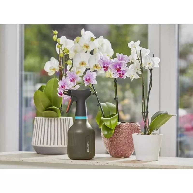 Pulverizador de mano Gardena 11110-20 0,75 L negro