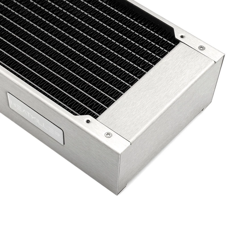 Radiador Watercool 24120 — latón/cobre/acero inoxidable, 158×120×48 mm, ventilador de 120 mm