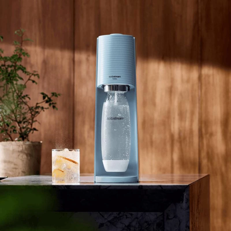 SodaStream Máquina de soda Terra azul claro QC con CO2 y botella PET de 1L