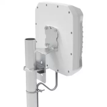 Antena Poynting A-XPOL-0002-V3-01 5G LTE Flat-MIMO, ganancia 11 dBi, doble polarización