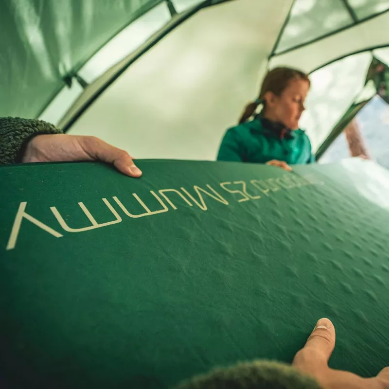 Esterilla de dormir autoinflable Robens Campground 30 — aislamiento de 30 mm para camping y aire libre