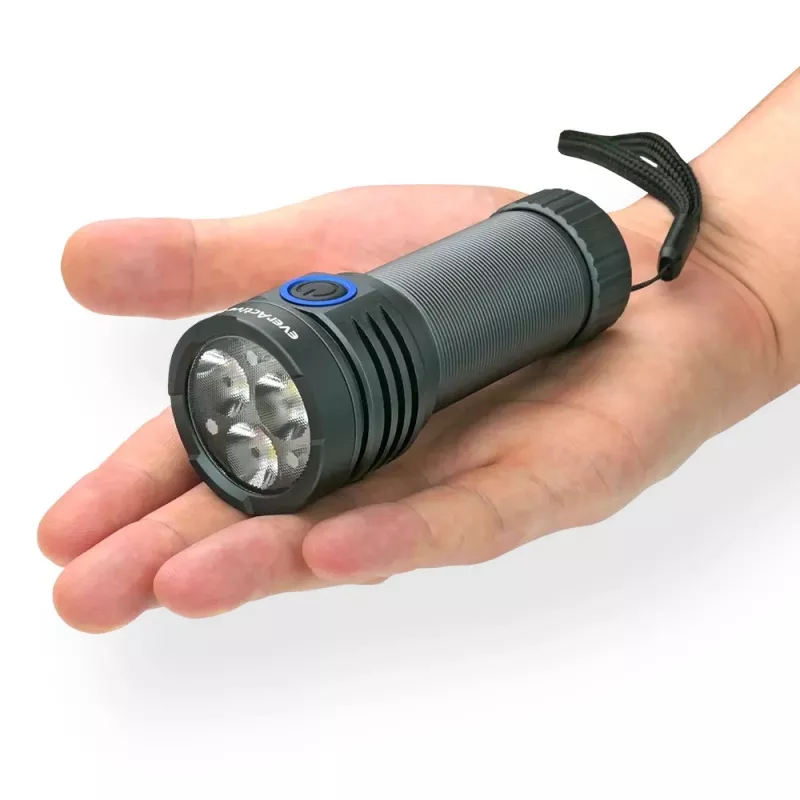 Linterna LED everActive LUMINATO R FL-3300R – 3300 lúmenes, recargable