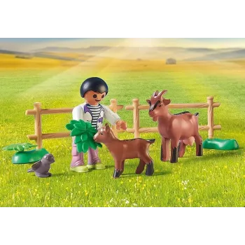 Playmobil 71442 Country: Tractor con remolque y depósito de agua – Cosecha fresca en la granja – Descubre el medio ambiente jugando – Juego de rol imaginativo
