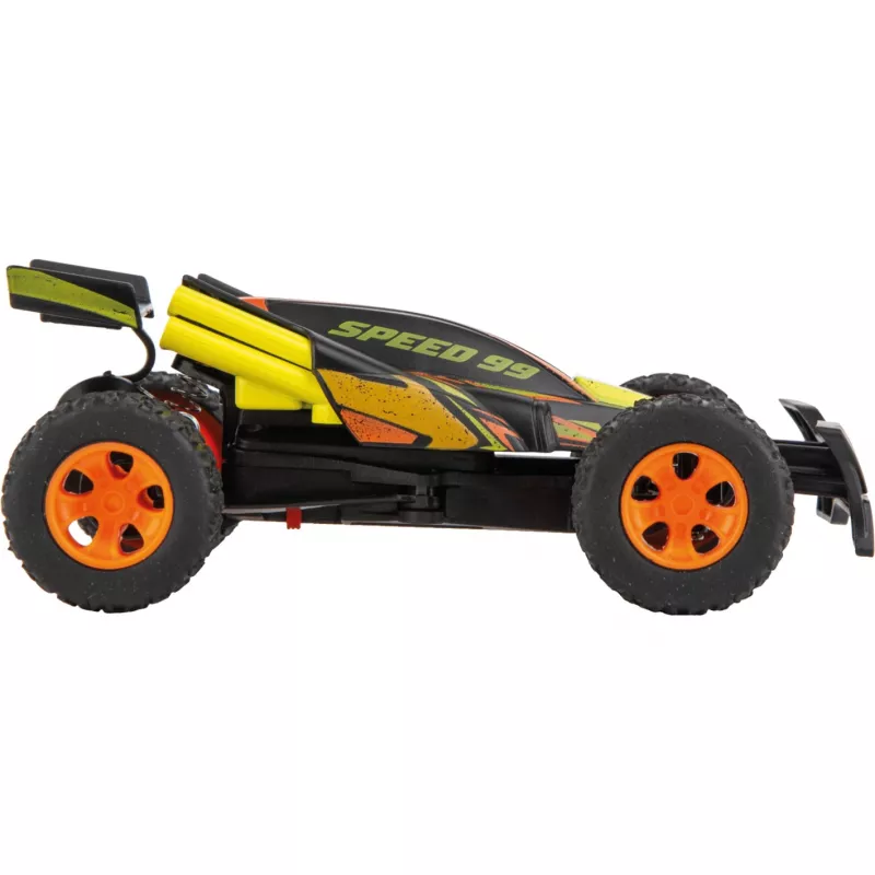 Coche RC de alta velocidad con rampa