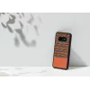 Funda para smartphone Man and Wood para Galaxy S10e — cuadros marrones con borde negro