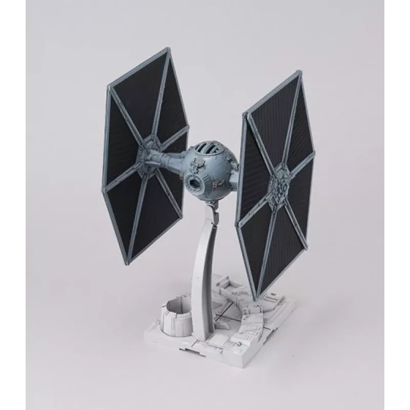 Maqueta Shuttle Bandai TIE Fighter 1:72