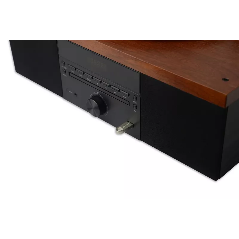 Tocadiscos AKAI ATT-14BT con Bluetooth, accionamiento por correa, preamplificador fono integrado, salida USB