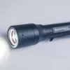 Ledlenser P5 linterna LED con clip, negra