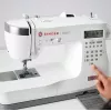 Máquina de coser SINGER CE677