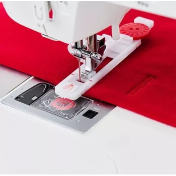 Máquina de coser SINGER CE677