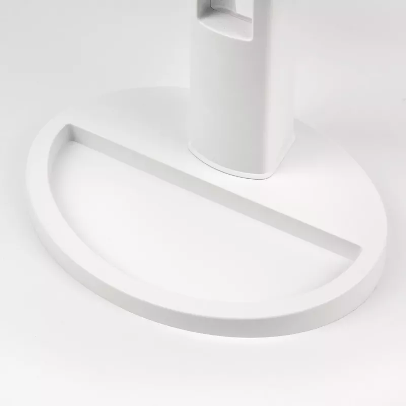 Espejo de maquillaje de pie Girmi BE04 – rectangular con aumento 1x, LED blanco, USB/4×AA, giro 180°