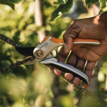 Fiskars 1057168 Plus Metal tijeras de jardín bypass (1057168)