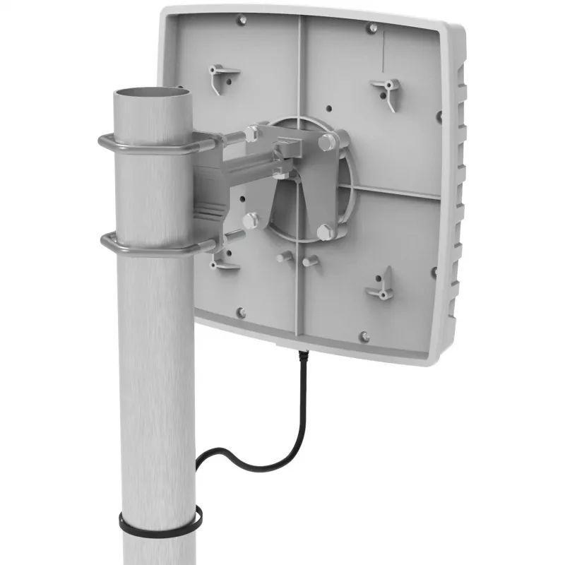 Antena de parche Poynting A-PATCH-0026, conector hembra Type-N, ganancia 8,7 dBi
