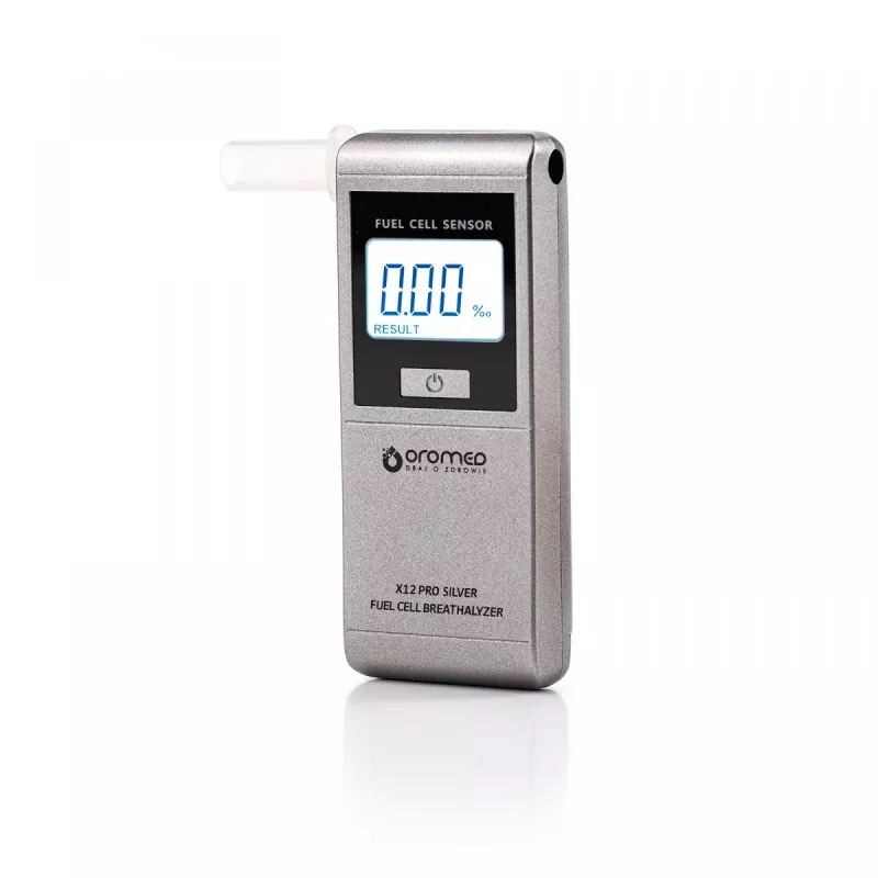 Alcoholímetro ORO‑MED X12 PRO SILVER — alcoholímetro de aliento sin contacto, rango 0–4 g/L, LCD, pilas AAA