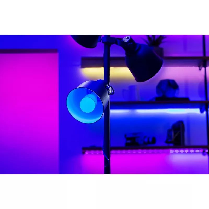 Razer Aether bombilla inteligente E27 - bombilla LED RGB para hogares inteligentes (RZ43-04250200-R3GC)