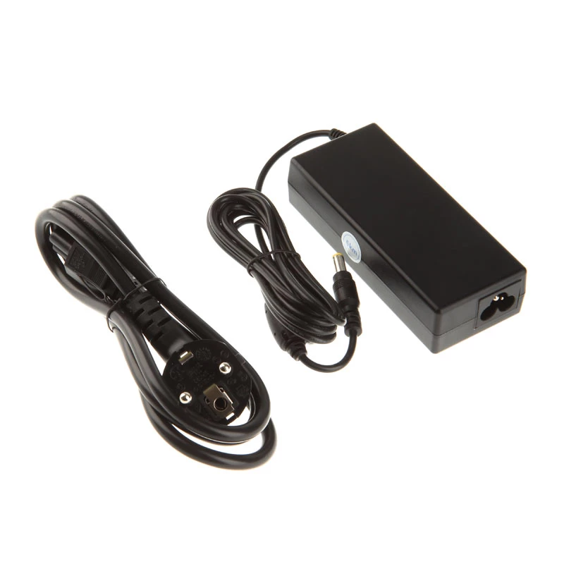 Adaptador de corriente Akasa 65W NUC y mini-ITX