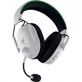 Auriculares Razer BlackShark V3 Pro con cable e inalámbricos Bluetooth blancos