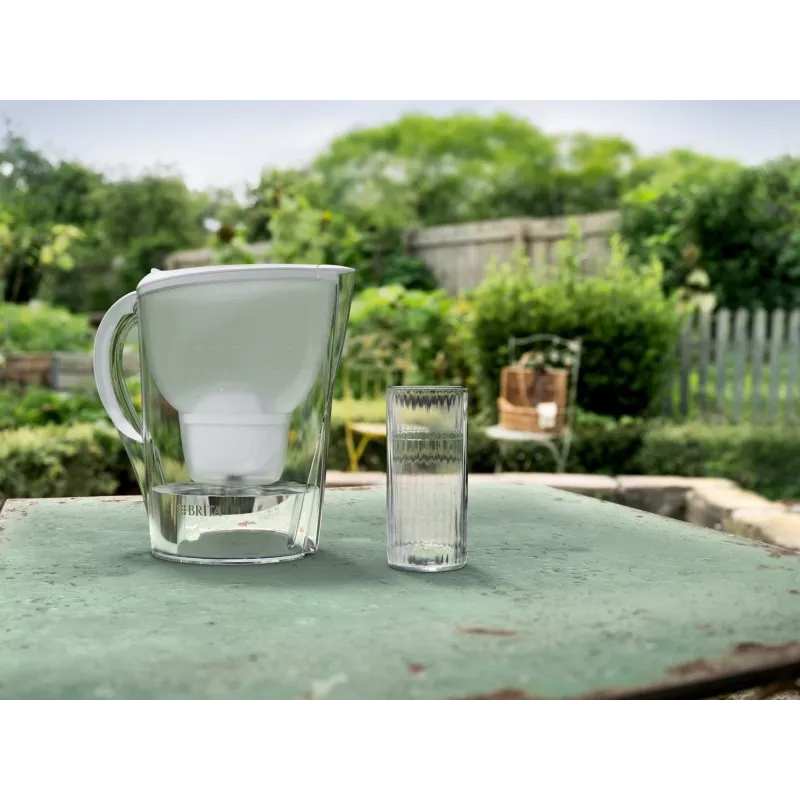Jarra filtrante BRITA Marella XL con capacidad de 3,5 L y 2 cartuchos Maxtra+ Pro