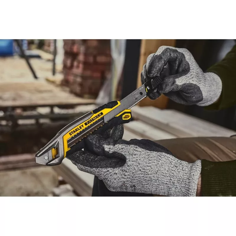 Cúter Stanley FATMAX FMHT10594-0 negro acero inoxidable amarillo 18 mm ancho 165 mm largo
