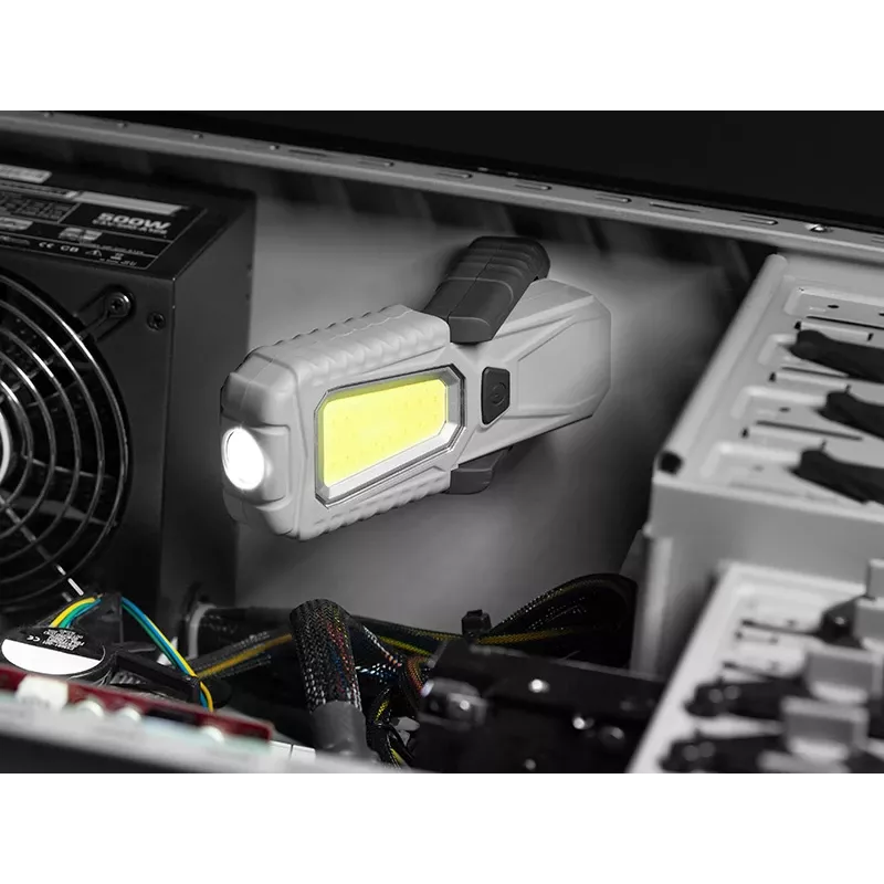 Lámpara de taller Base LED 3+1W