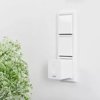 Amplificador de señal inalámbrico para smart home NUKI Bridge — Bluetooth/WLAN, 230V, alcance hasta 10 m, 60×60×50 mm, Blanco
