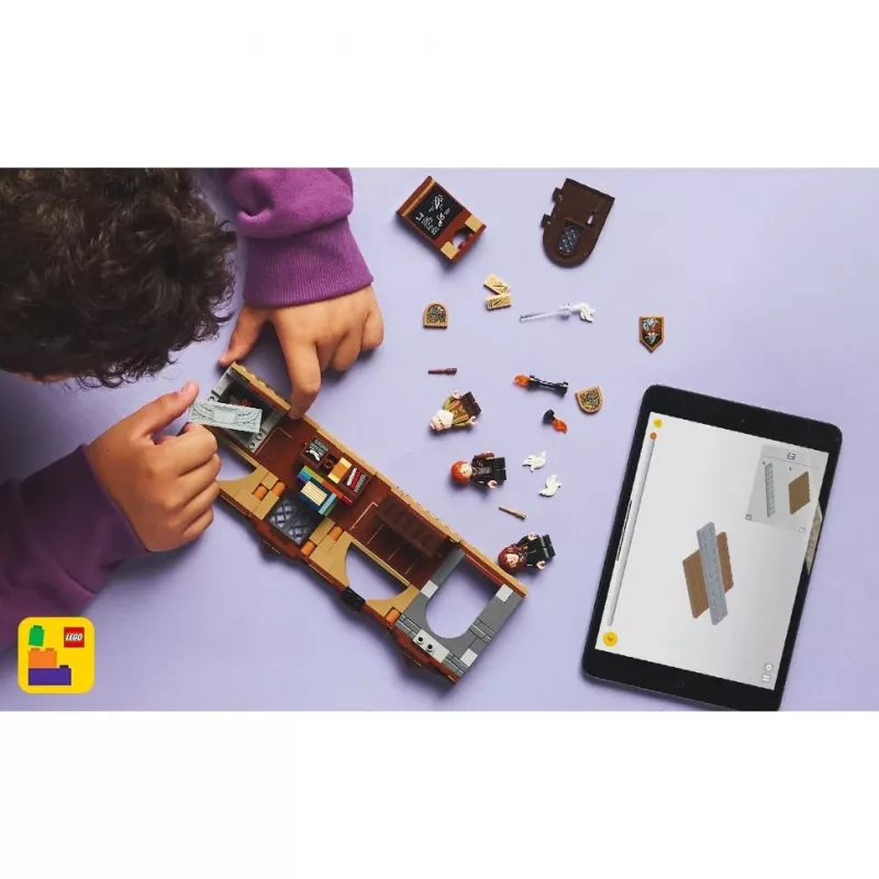 Set de construcción LEGO Harry Potter Clase de encantamientos del castillo de Hogwarts 76442 – 204 piezas, 3 minifiguras, para niños a partir de 8 años