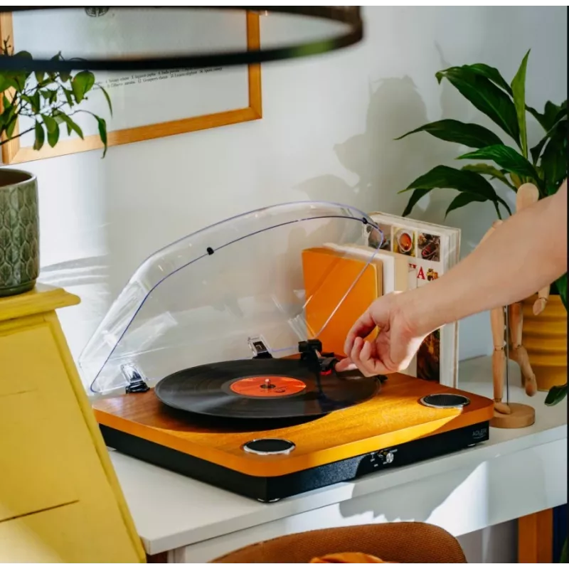 Adler AD 1914e tocadiscos con USB, Bluetooth, 33 1/3 y 45 rpm, cápsula cerámica, altavoces integrados de 2x0,8 W, salida RCA