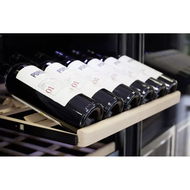Caso | Vinoteca | WineChef Pro 40 | Clase de eficiencia energética G | Vitrina | Independiente | Capacidad 40 botellas | Tipo de refrigeración tecnología de compresor | Negro