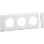 HAGER GB080309016 placa cubierta toma de corriente triple apilable libre de halógenos (GB080309016)