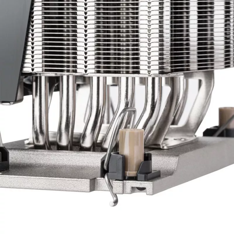 Disipador de CPU Silverstone SST-XE04-4677VB, zócalo Intel 4677 - plateado
