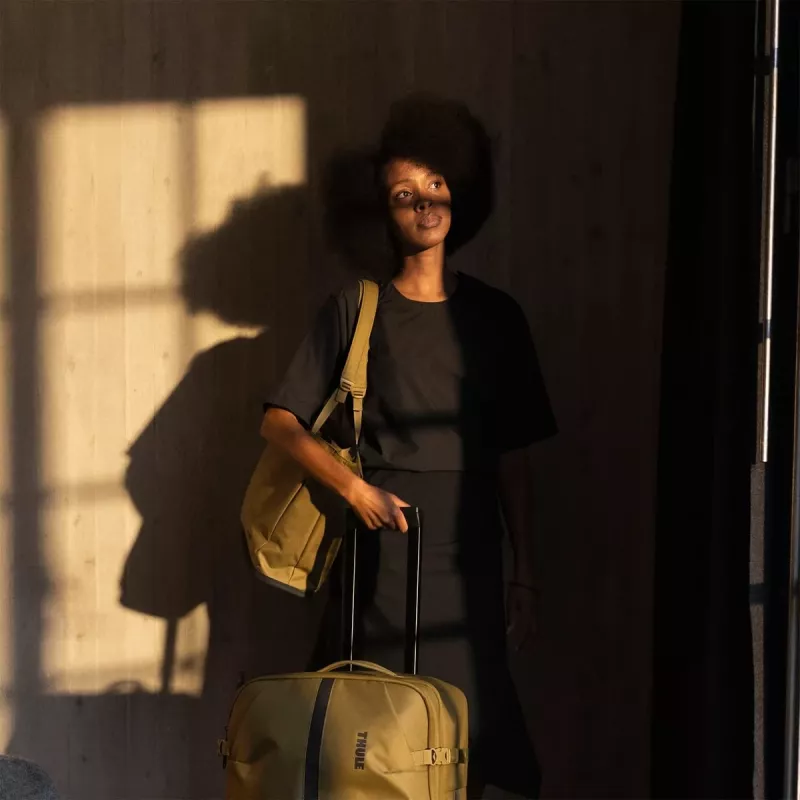 Thule Aion | bolso tote | Nutria | impermeable