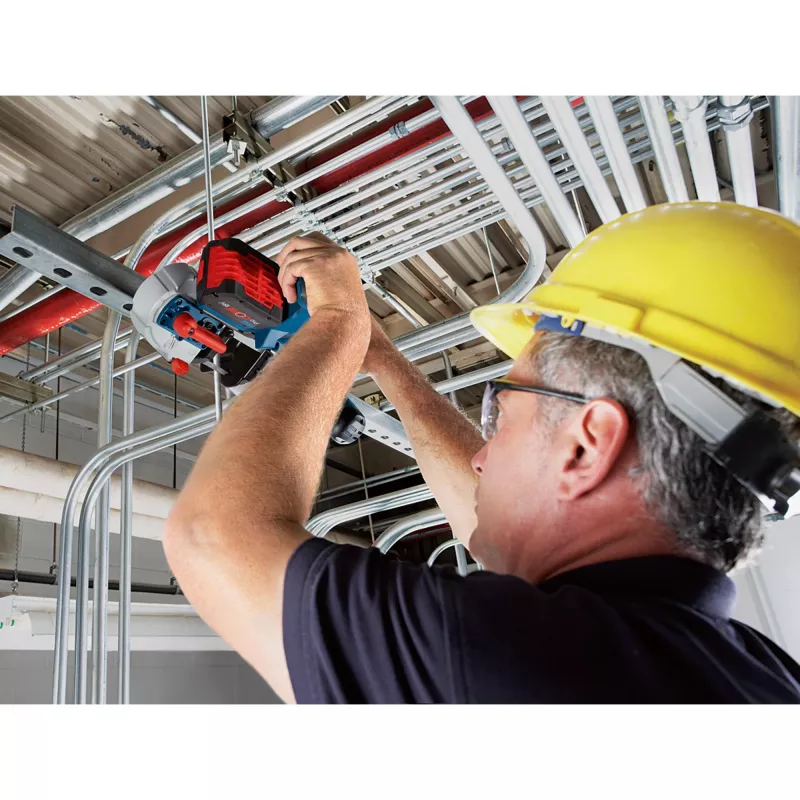 Bosch GCB 18V-63 Professional sierra de cinta a batería, 18 V, profundidad de corte 63,5 mm, sin batería ni cargador, L-BOXX