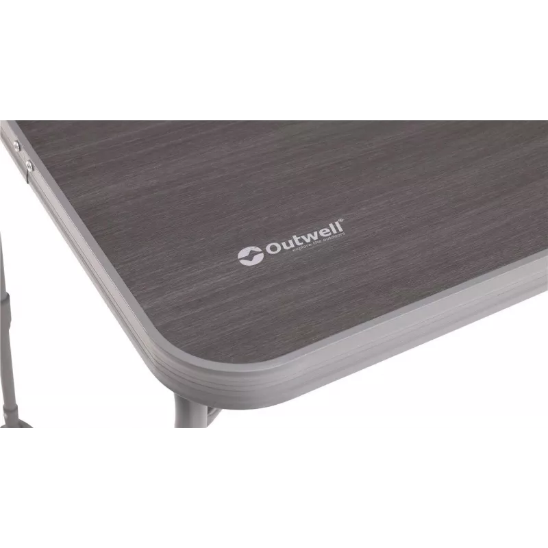 Mesa Outwell Coledale M Gris — tablero y estructura de aluminio, 680×1000 mm, altura 56 cm
