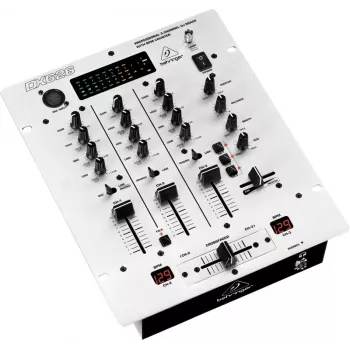 Mesa de mezclas DJ Behringer DX626