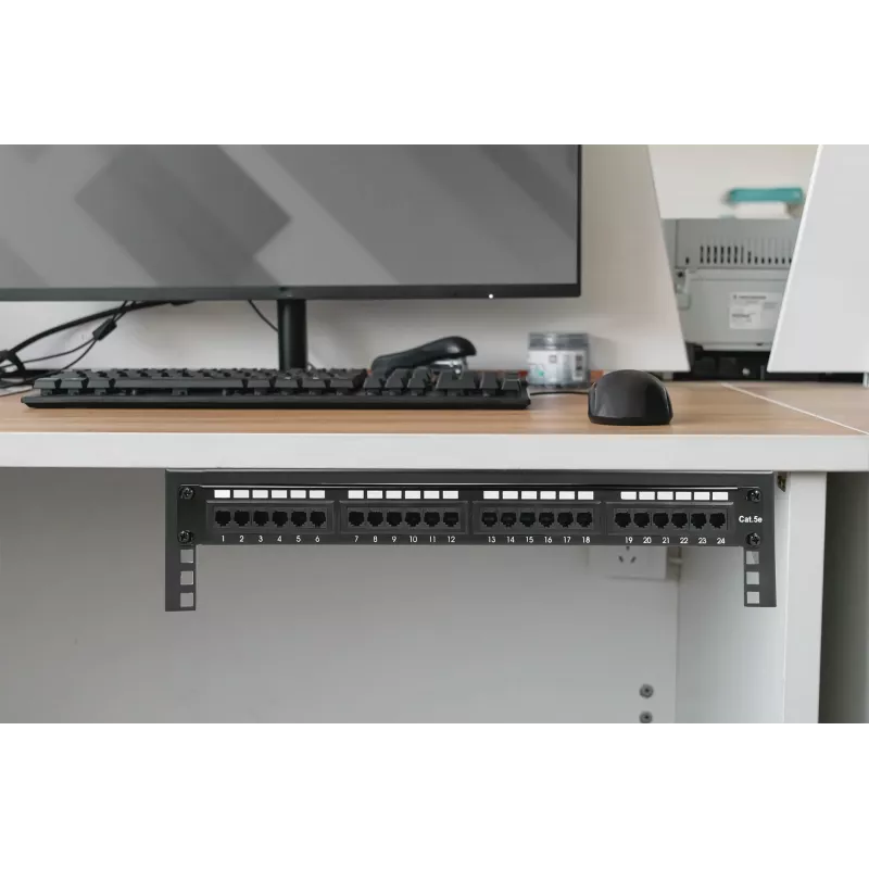 Soporte de montaje en pared para dispositivos de 19 pulgadas Digitus 2U negro