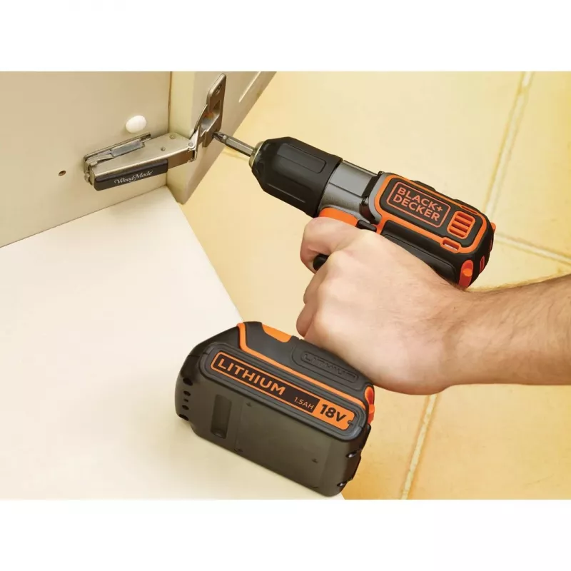 Taladradora Black & Decker ASD18K-QW, sin llave, 1,5 Ah, negro/naranja