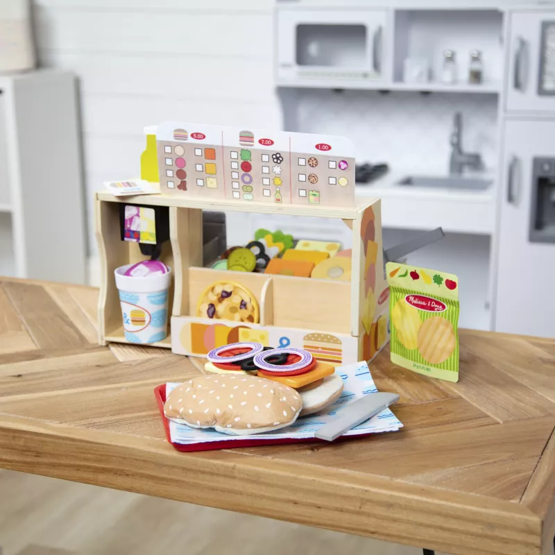 Melissa & Doug Slice & Stack Sandwich Counter 6074860 cocinita de juguete de madera
