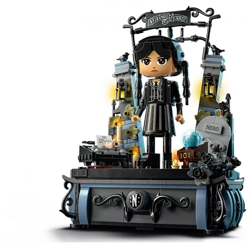 LEGO WEDNESDAY 76780 Figura de Wednesday Addams