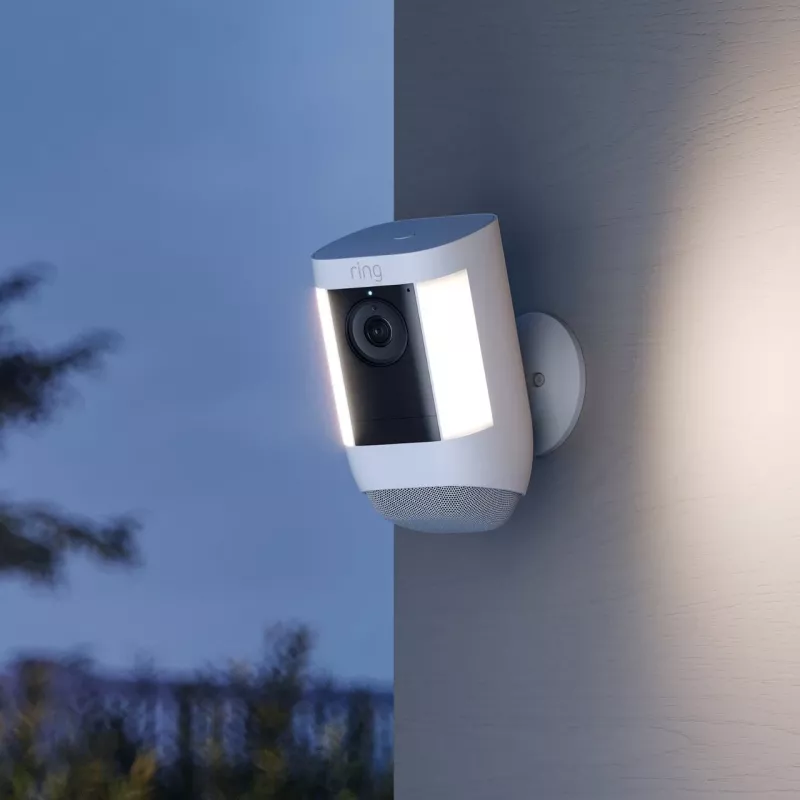 Amazon Ring Spotlight Cam Pro Battery, blanco