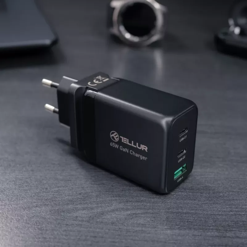 Cargador de pared Tellur TLL151451 65W, 3 puertos (2x USB-C, 1x USB-A)