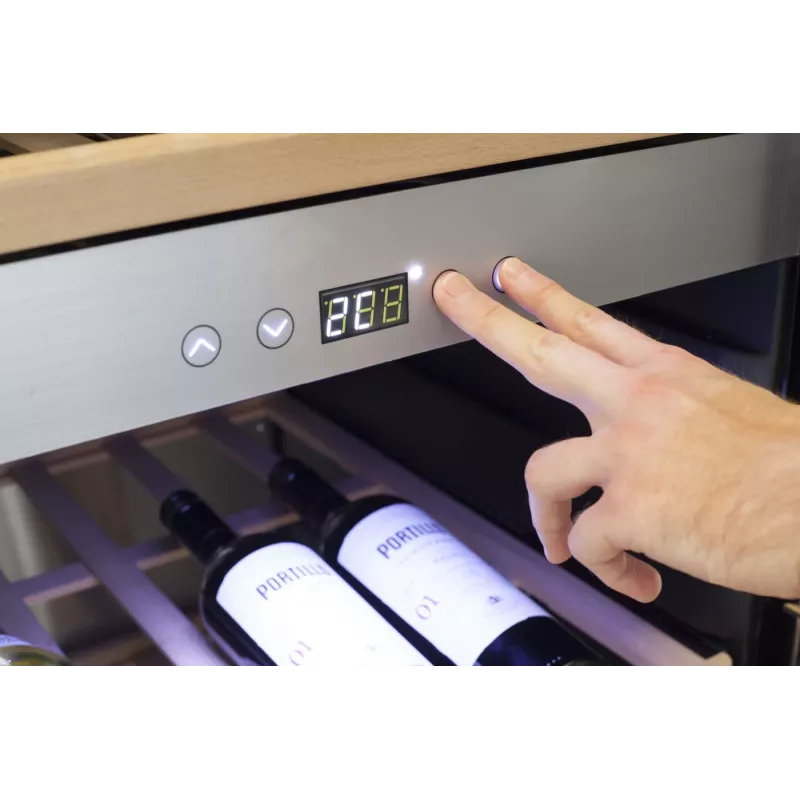 Vinoteca climatizada Caso WineChef Pro 40 compresor acero inoxidable 40 botellas
