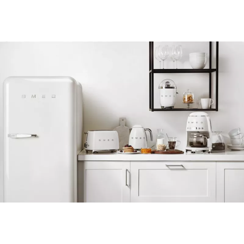 Cafetera de goteo Smeg 1.4L DCF02WHEU Blanca