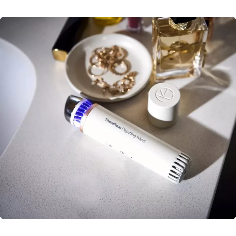Therabody TheraFace Depuffing Wand dispositivo de cuidado facial con tratamiento frío y calor, blanco