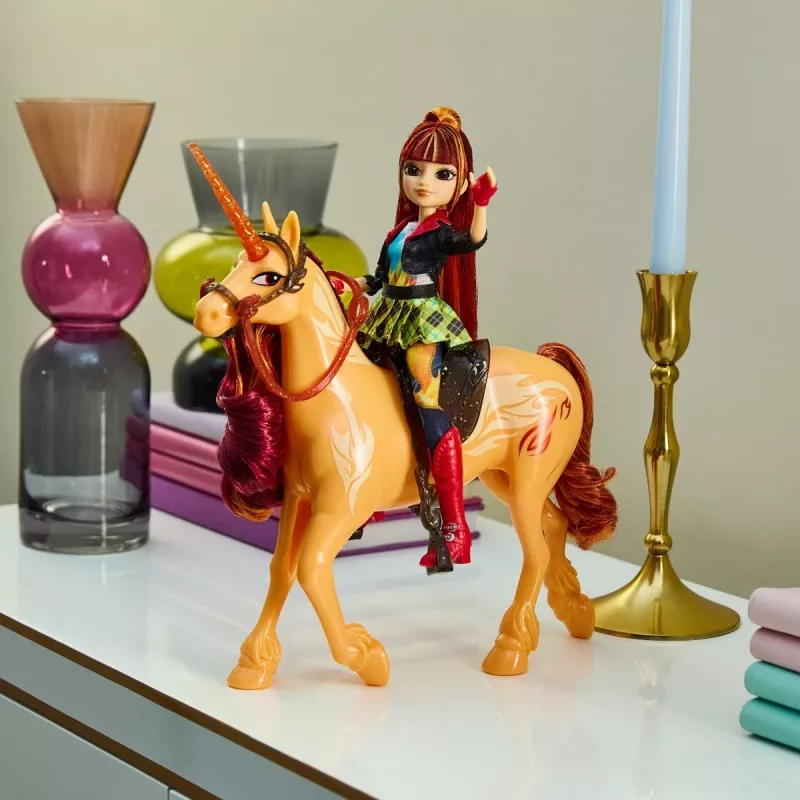 Muñeca Unicorn Academy Fashion Valentina