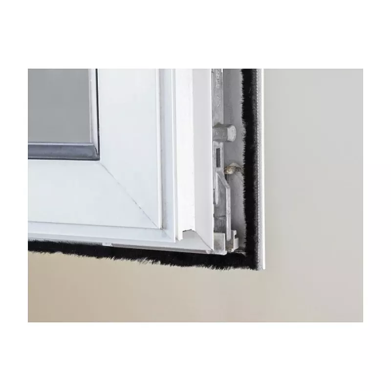 Perfil de cepillo DeLOCK autoadhesivo 5 mm longitud 5 m negro