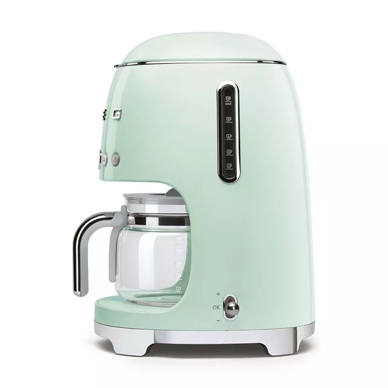 Cafetera SMEG verde pastel DCF02PGEU