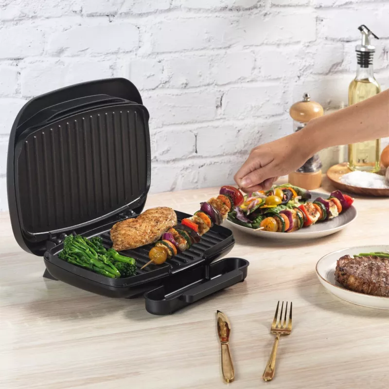 Parrilla eléctrica Petra PT4366MBLKVDE negra con recubrimiento antiadherente y temperatura ajustable