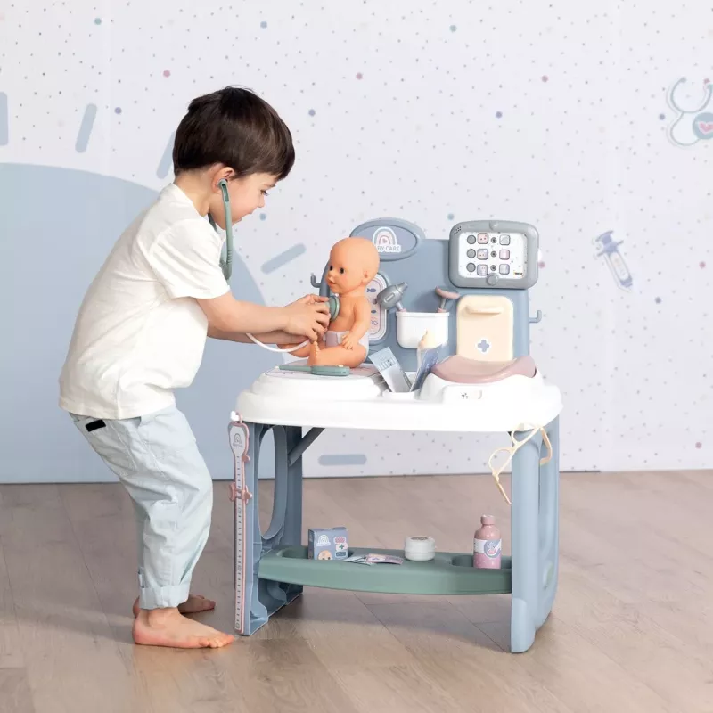 Smoby Baby Care Center Modelo 2024 240305 con accesorios y funciones interactivas