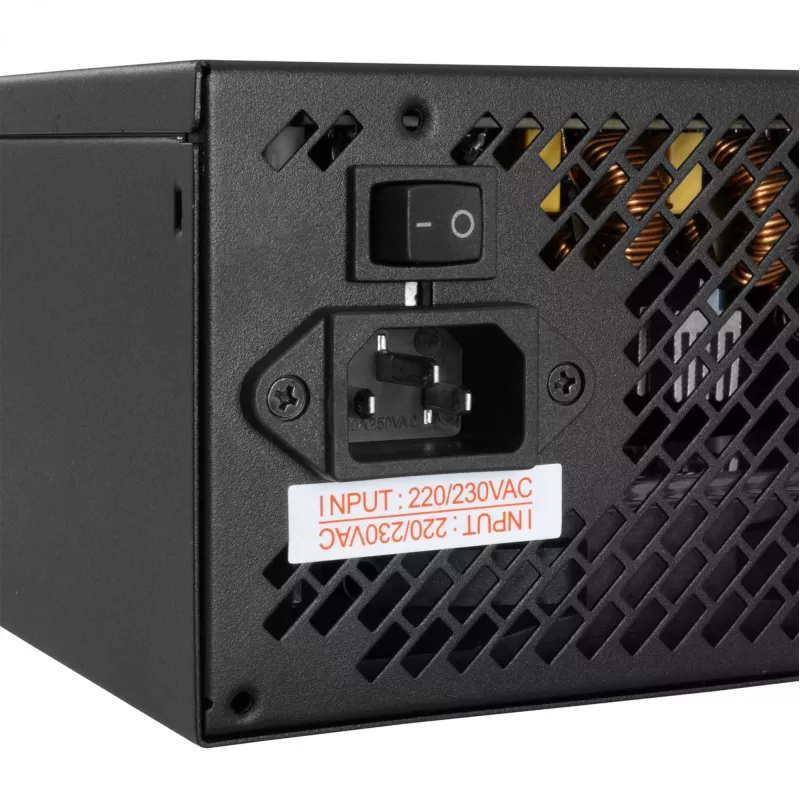Fuente de alimentación White Shark GPSU-B600S Colonel-3 600W