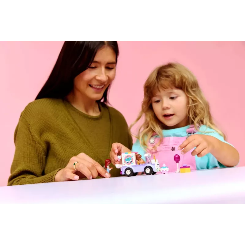 LEGO FRIENDS 42675 Furgoneta de reparto de tarta de unicornio